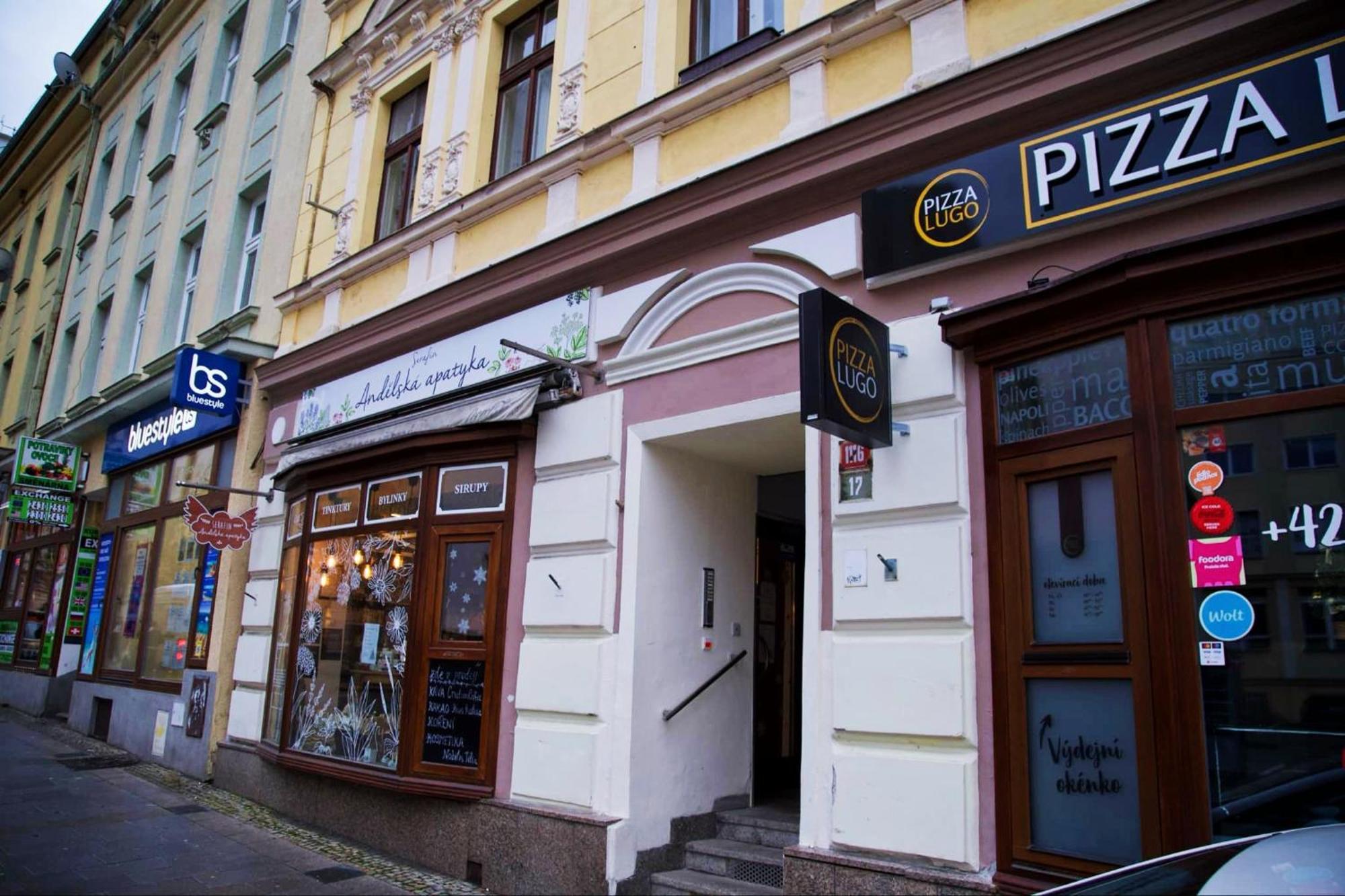 Family Apartment Kv Karlovy Vary Exterior photo
